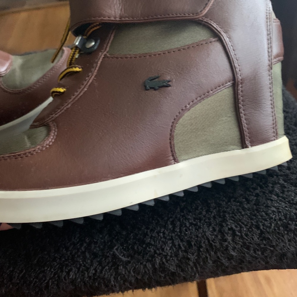 Wedge sneakers